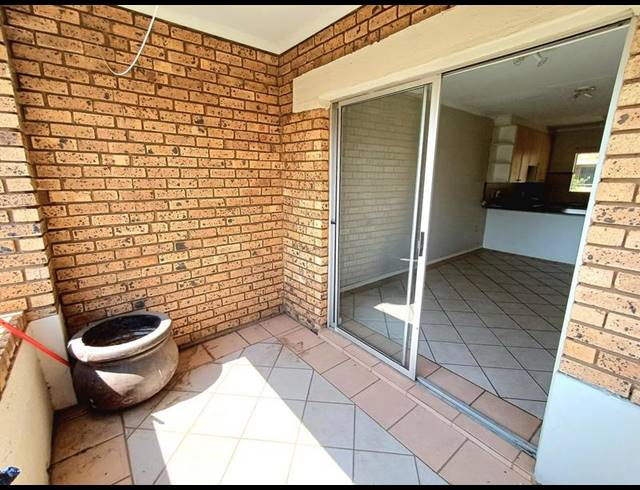 2 BEDROOM PROPERTY TO RENT IN MONAVONI